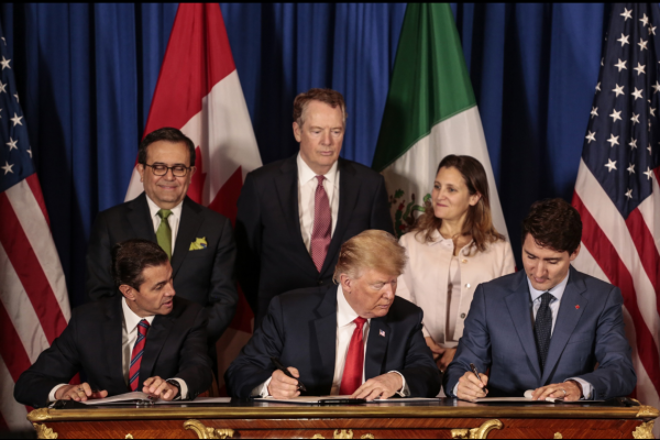 <p>Bloomberg</p>