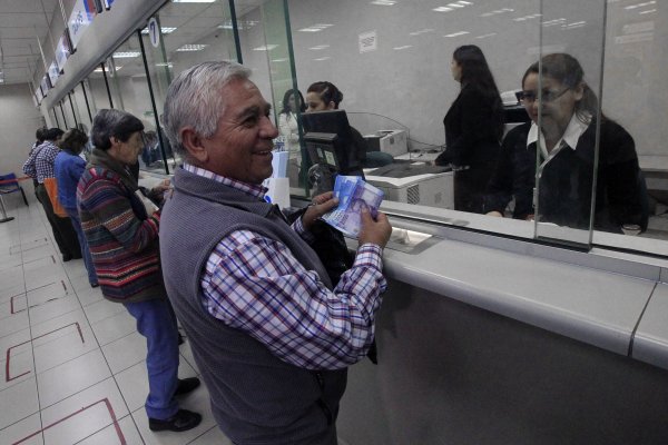 Hombres chilenos de bajos ingresos deberían jubilar seis años antes