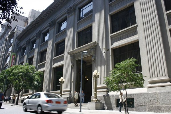 Banco Central rinde examen: cinco economistas extranjeros evaluarán a la entidad