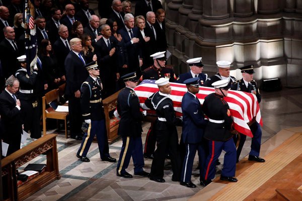 Muerte de Bush nos recuerda que el extremismo nace cuando se desvanece la experiencia de sus consecuencias