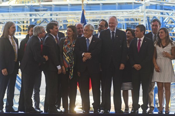 Piñera le habla a la minería y reafirma trabajo para una política de relaves