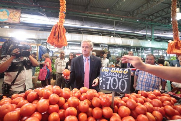 Larraín celebra nula inflación de noviembre: "Es una muy buena noticia para el bolsillo de los chilenos"