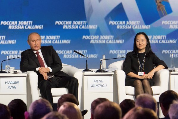 Esto ya se está poniendo color de hormiga: Rusia, UE y Japón toman partido en la disputa entre Huawei y EEUU