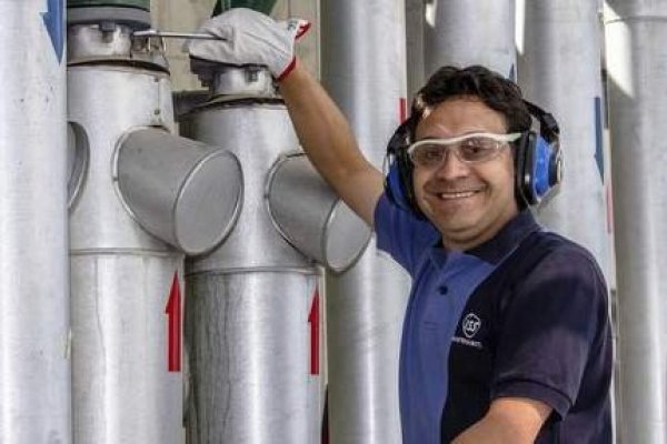 ISS, la empresa danesa que en Chile vende US$ 120 millones y emplea a 14 mil personas