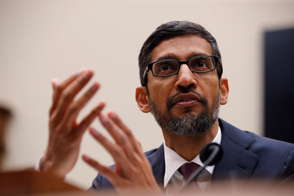 CEO de Google niega sesgo político y seguimiento de datos ante el Congreso