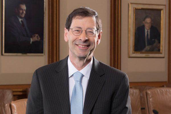 Economista jefe del FMI: “El entorno económico actual es desafiante para los emergentes, pero Chile tiene ventajas”