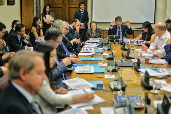 Pago oportuno se vota hoy en comisión mixta en medio de ajustes a proyecto