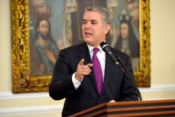 Colombia alerta a América ante los ejercicios militares de Venezuela y Rusia