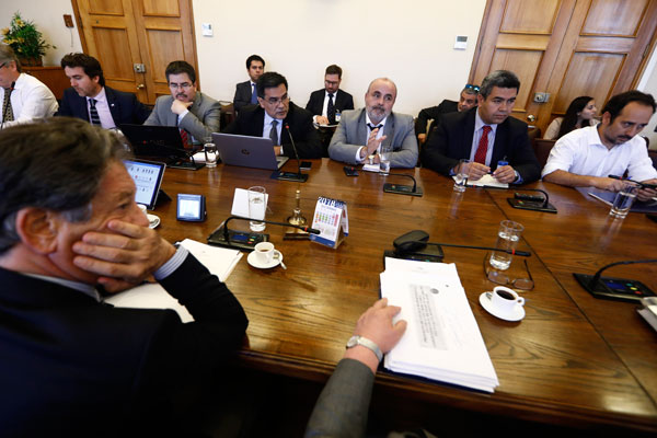 Director del SII hace férrea defensa de proyecto de reforma tributaria