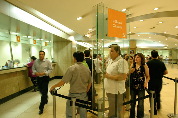 Santander, Banco de Chile, Bci e Itaú suman utilidades por casi US$ 2.400 millones y crecen 7%