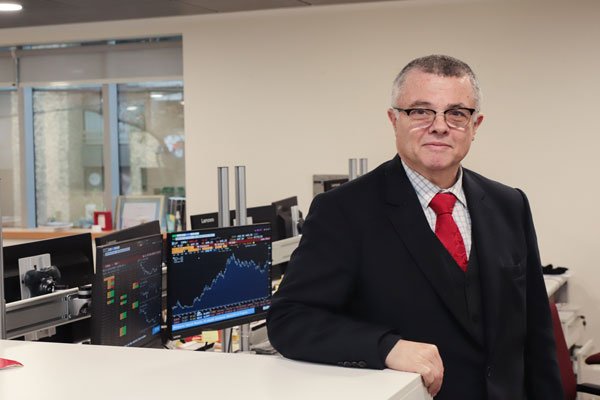 Suárez advierte: “El primer semestre PIB crecerá 2,5% y eso generará una complicación política”