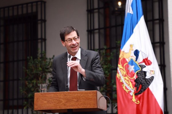 Economista jefe del FMI: "Chile ya debería tener un portafolio de exportaciones más complejo y sofisticado"
