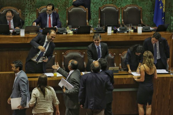 Proyecto que masifica el uso de la "firma electrónica avanzada" fue aprobado por la Cámara de Diputados