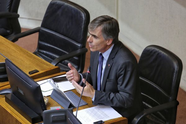 Proyecto de "pago oportuno" queda a un paso de convertirse en ley