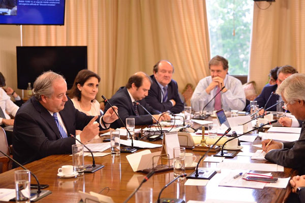 Cotización de independientes a un paso de convertirse en ley