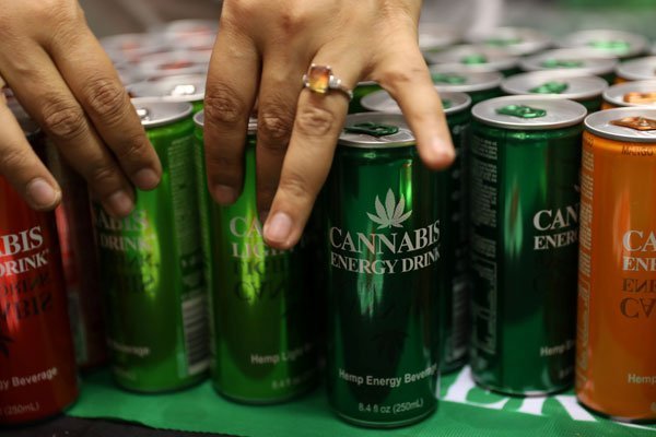 AB InBev apuestapor bebestibles a base de cannabis