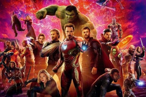Superhéroes rescatan a Hollywood que protagoniza un año récord de taquilla