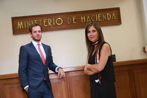 Hacienda analiza cambios a Defensoría del Contribuyente e impuesto digital