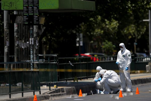 Gobierno presenta querella tras explosión en centro de Santiago