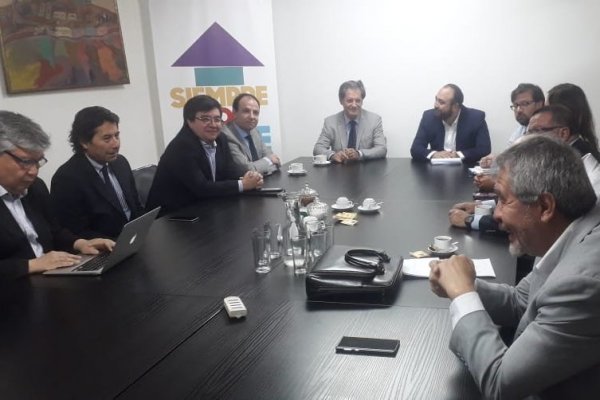 Reforma tributaria: DC endurece postura y se abre a rechazar idea de legislar si gobierno no compromete cambios