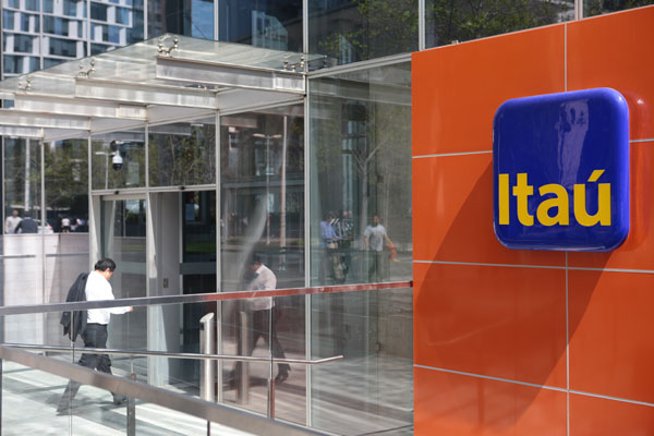Itaú estudia apelar luego que la SBIF insistiera en multa por créditos a Cascadas
