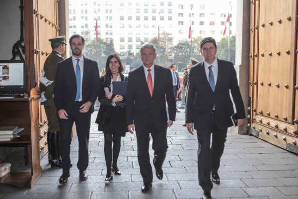 Hacienda analiza subir a 19% el impuesto digital y abordará cambios con la OCDE