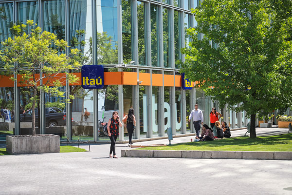 Los argumentos que podría reflotar Itaú para alegar la multa por créditos a Cascadas