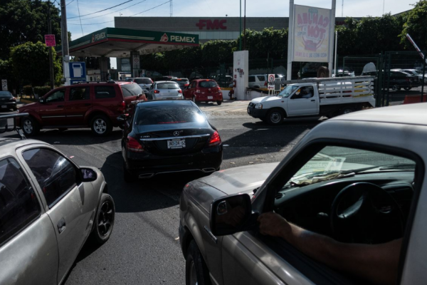 Medidas severas en contra del robo de combustible desatan respuesta negativa en México