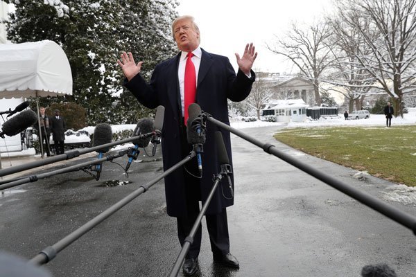 Trump se niega a poner en pausa el cierre federal y empresas comienzan a sentir los efectos