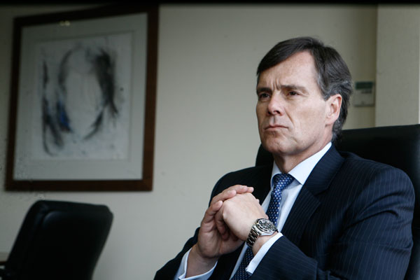 Los movidos primeros 15 días de Manuel Olivares al mando de la operación de Itaú en Chile