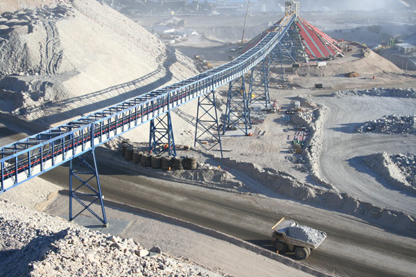 Fuerte interés lleva a Codelco a aplazar recepción de ofertas para desaladora de US$ 1.000 millones