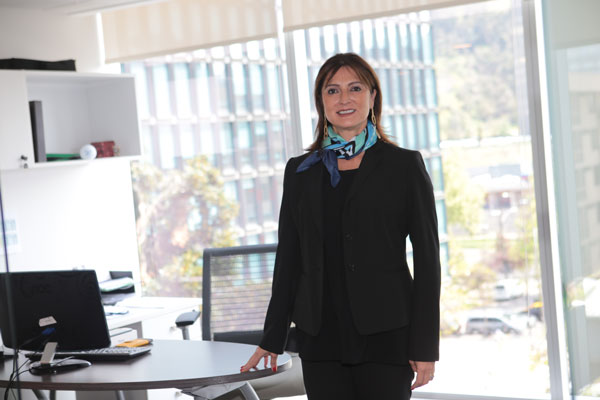 La mujer que se perfila para suceder a Larraín Matte