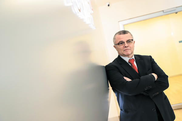 LarrainVial: “La mayor carga e incertidumbre tributaria encabezan la lista de frenos al crecimiento económico”