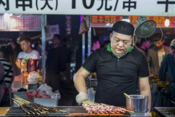 <p>China revisa a la baja el crecimiento del PIB de 2018 hasta el 6,8%</p>