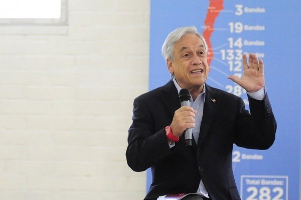 Excanciller Valdés advierte a Piñera que su ambigüedad en el lenguaje sobre migración es "populismo"