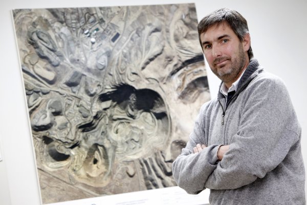 <p>Exejecutivo de minera de los Luksic llega a dirigir la Enami y Piñera le fija metas</p>