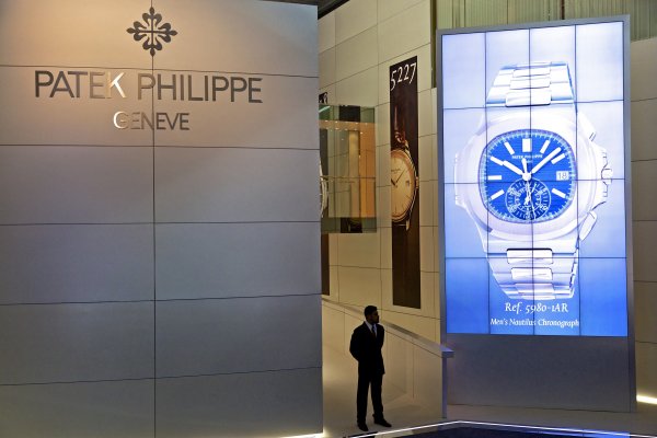 Firma de relojes de lujo Patek Philippe saldría a la venta