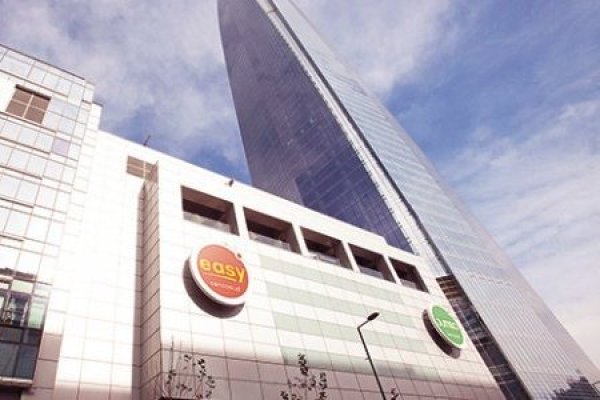 Cencosud da un importante paso en la apertura de los centros comerciales e inscribe la sociedad y las acciones a emitir