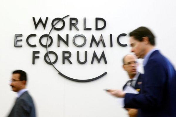 Defensa del libre comercio se toma cumbre de Davos en ausencia de Donald Trump