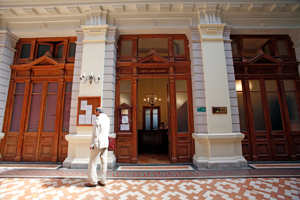 SII instruye retener 25% de rentabilidad de seguros con ahorro y firmas van a la justicia
