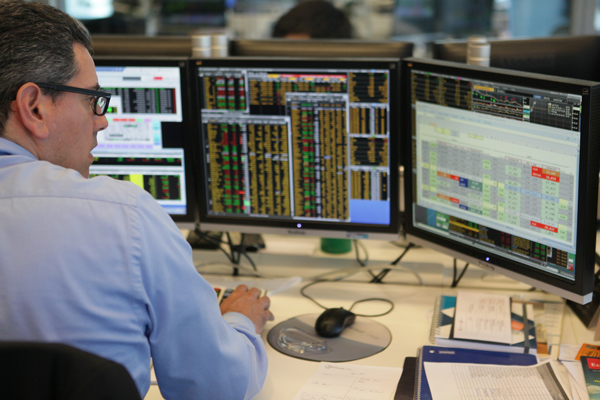 AFP venden deuda emergente