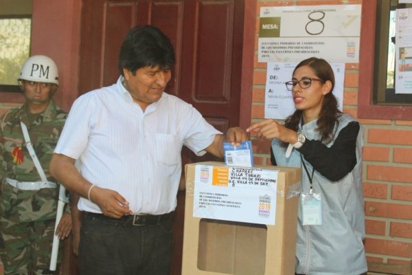 Baja convocatoria marca primarias con las que Evo Morales buscaba validar candidatura