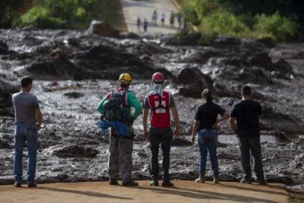 Cinco empleados de Vale, incluyendo dos gerentes, fueron arrestados por catástrofe de la minera en Brasil