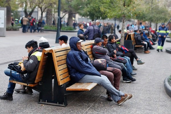 Desempleo promedio subió a 7% el 2018, pero el empleo privado desplazó al cuenta propia