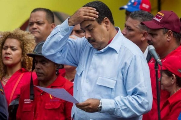 Maduro detiene envío de 20 toneladas de oro fuera de Caracas por presión internacional