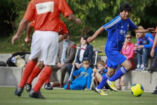 Evo imita a Chile y buscará apoyo para que Bolivia también sea una de las sedes del Mundial del 2030