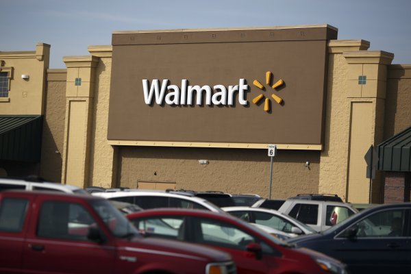<p>Walmart sorprende y reporta su mejor trimestre navideño en una década</p>