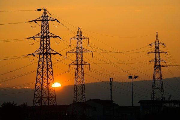 Interchile reconoce nuevo atraso de mega-línea eléctrica Cardones-Polpaico y fija fecha de entrada en operación