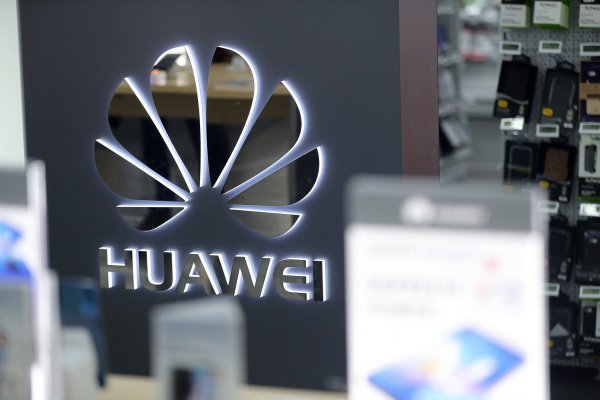 Trump suaviza su postura frente a Huawei y pide más competencia entre tecnológicas