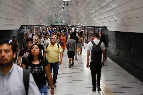 Preparado para marzo: Línea 3 de Metro transportó 3,7 millones de pasajeros en su primer mes